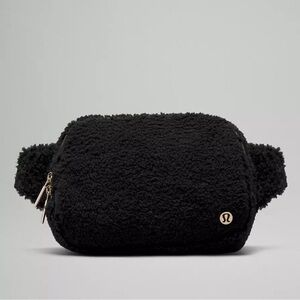 Fleece Lululemon Belt Bag Large 2L